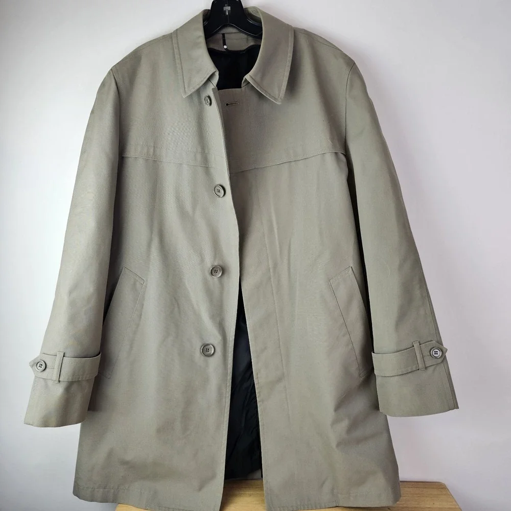 London Fog Mens Vintage Beige Khaki Trenchcoat Size 40 Short Neutral Classic‎